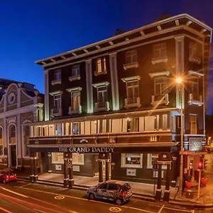 https://grand-daddy.hotels-capetown.com