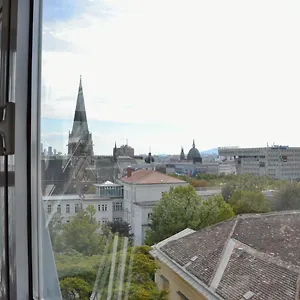 ** Hotel Apollo Austria