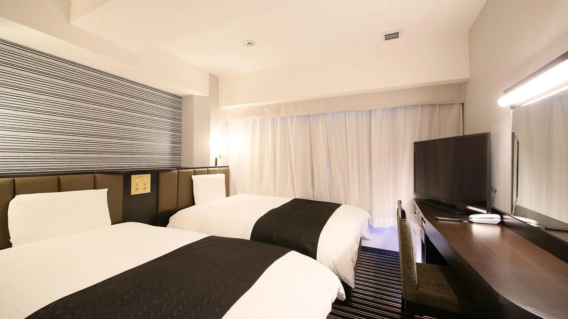Apa Hotel Shinjuku Gyoemmae Tokyo